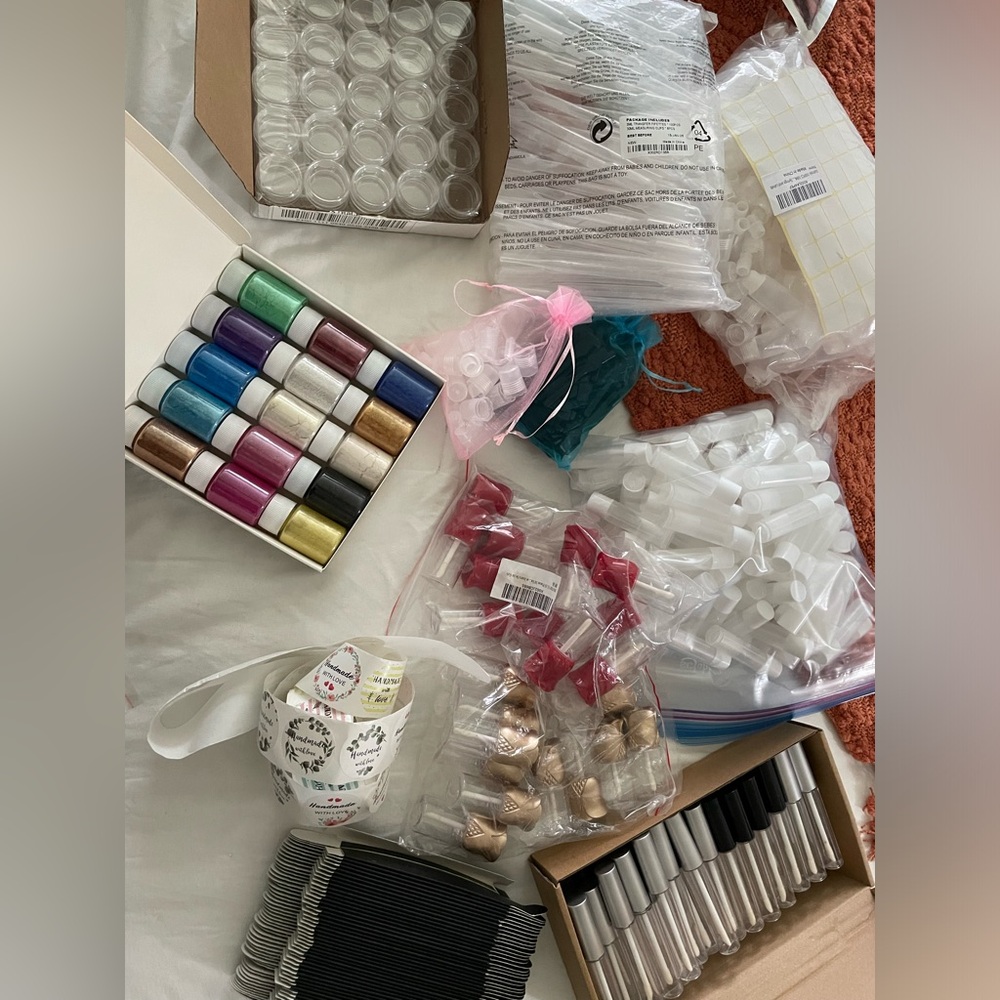 LIPGLOSS business starter kit tubes